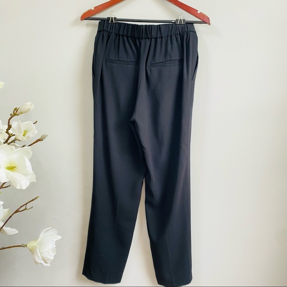 Theory Black Japanese Crepe Pull on pants - Picture 4 of 11